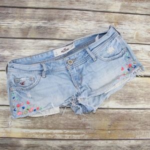 Hollister Light Wash Beaded Denim Shorts Size 3